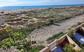 Maison Face A La Mer Sur Le Sable