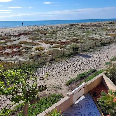 Maison Face A La Mer Sur Le Sable Le Barcarès Extérieur photo